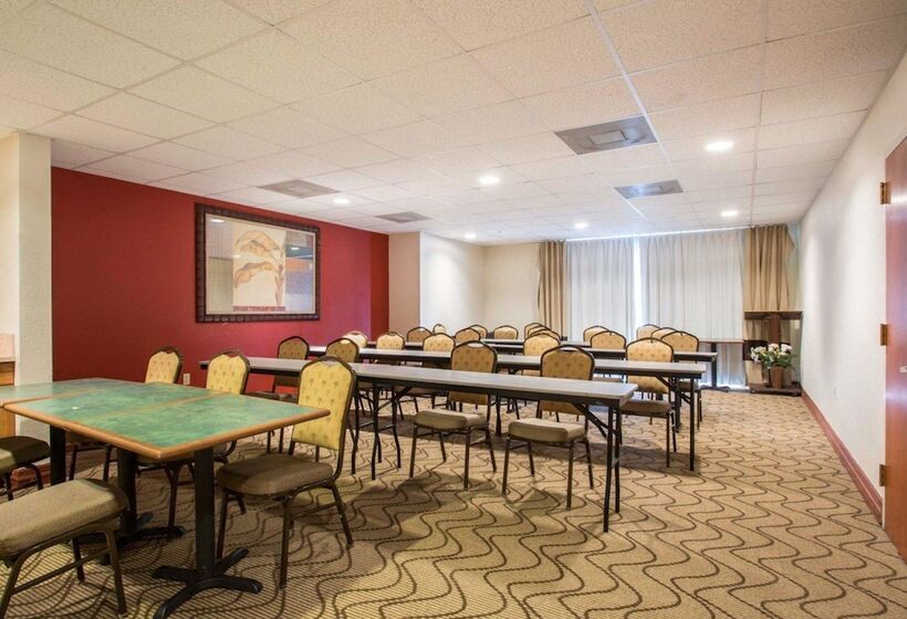 فندق Comfort Suites Fort Pierce I95