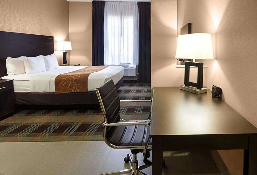 Отель Comfort Suites Houston West At Clay Road