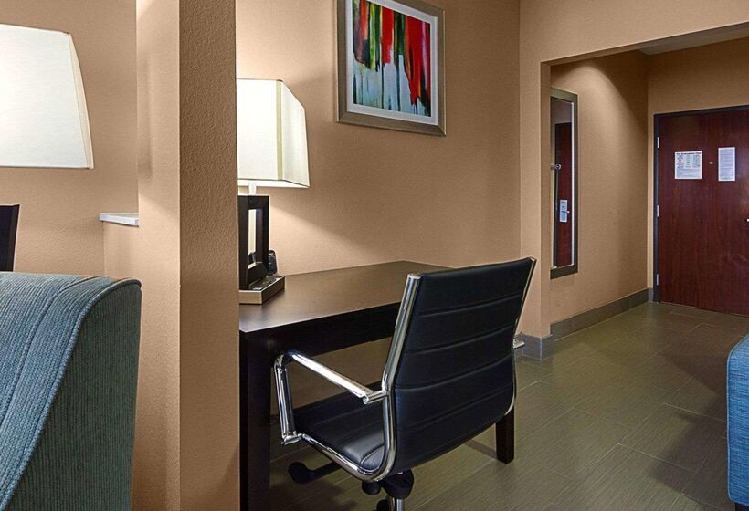 Отель Comfort Suites Houston West At Clay Road