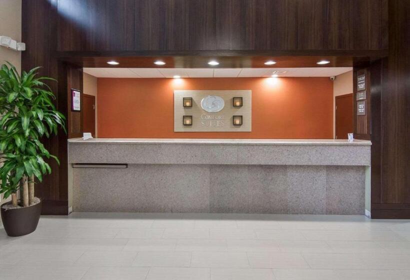 Отель Comfort Suites Houston West At Clay Road