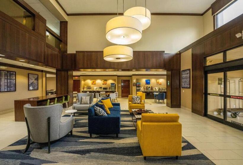 Отель Comfort Suites Houston West At Clay Road