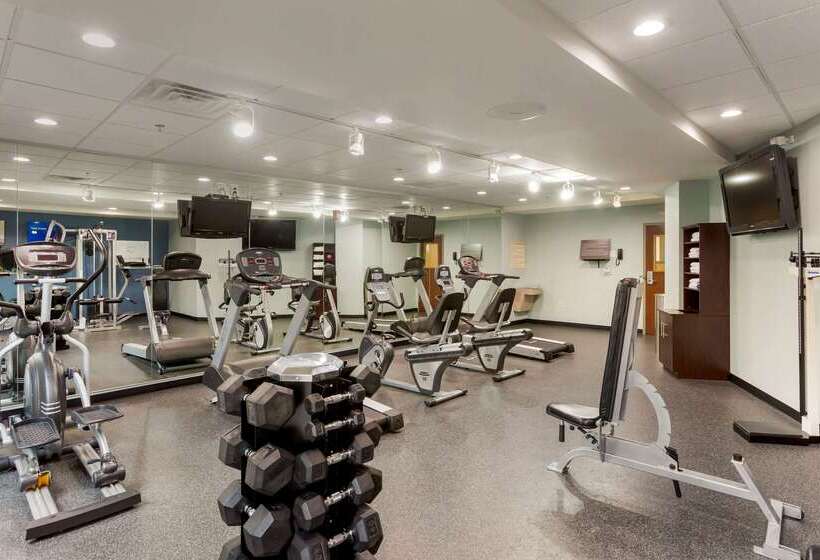 Отель Comfort Suites Little Rock West