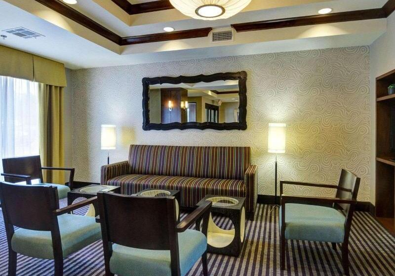 فندق Comfort Suites Little Rock West