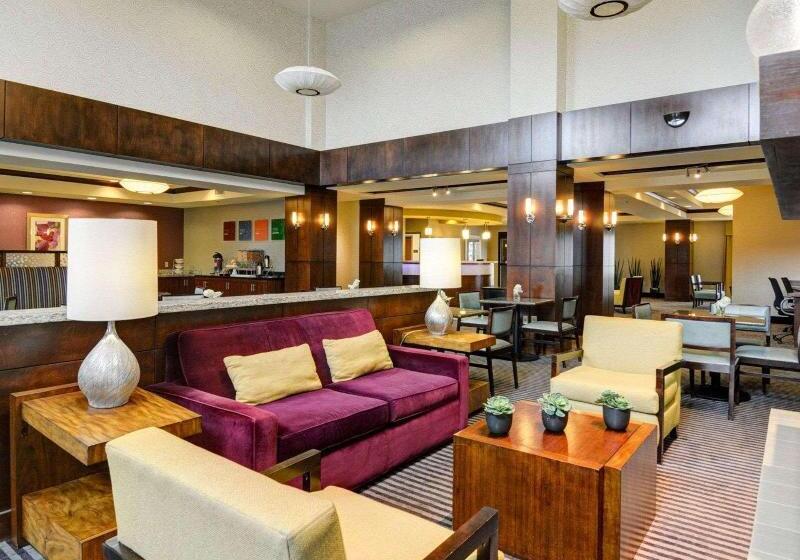فندق Comfort Suites Little Rock West