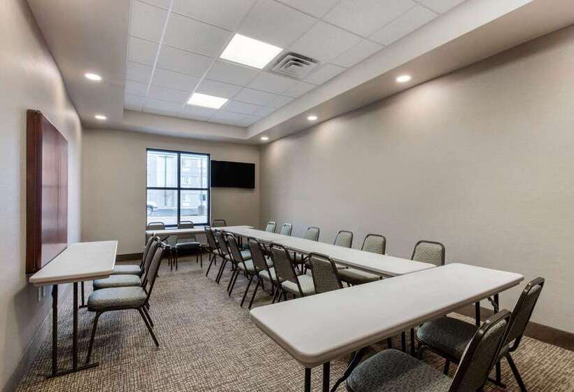 هتل Comfort Suites