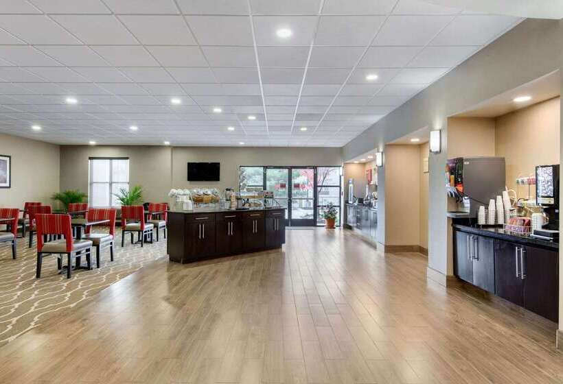 هتل Comfort Suites