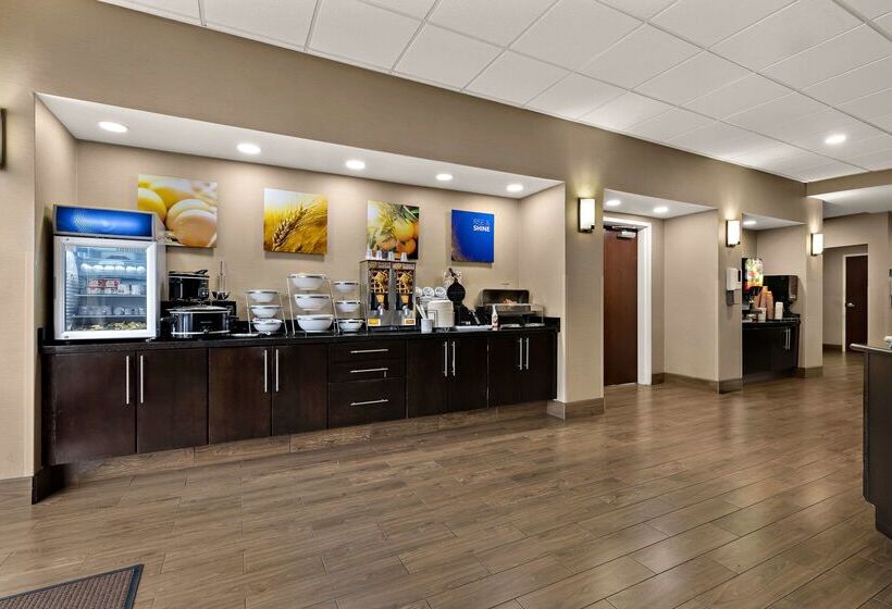 هتل Comfort Suites