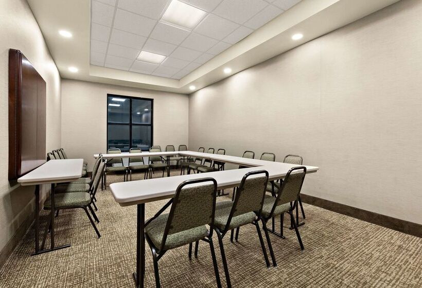 هتل Comfort Suites