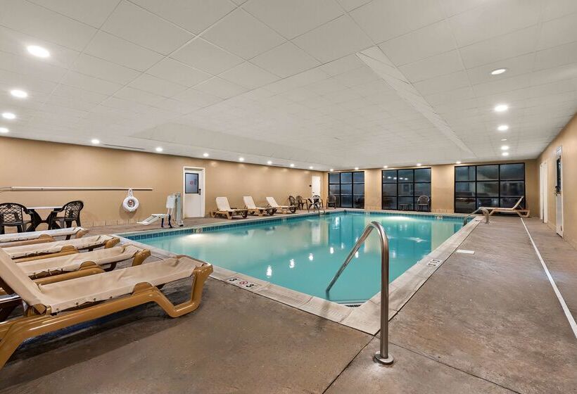 هتل Comfort Suites