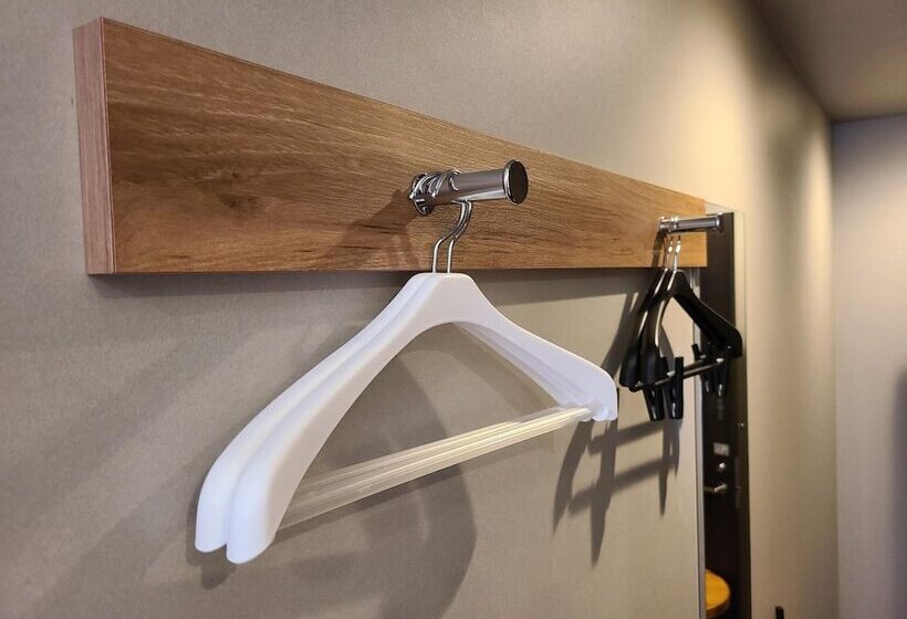 Court Hotel Fukuoka Tenjin