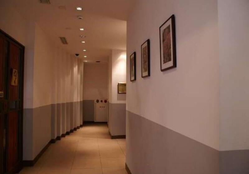 Court Hotel Fukuoka Tenjin