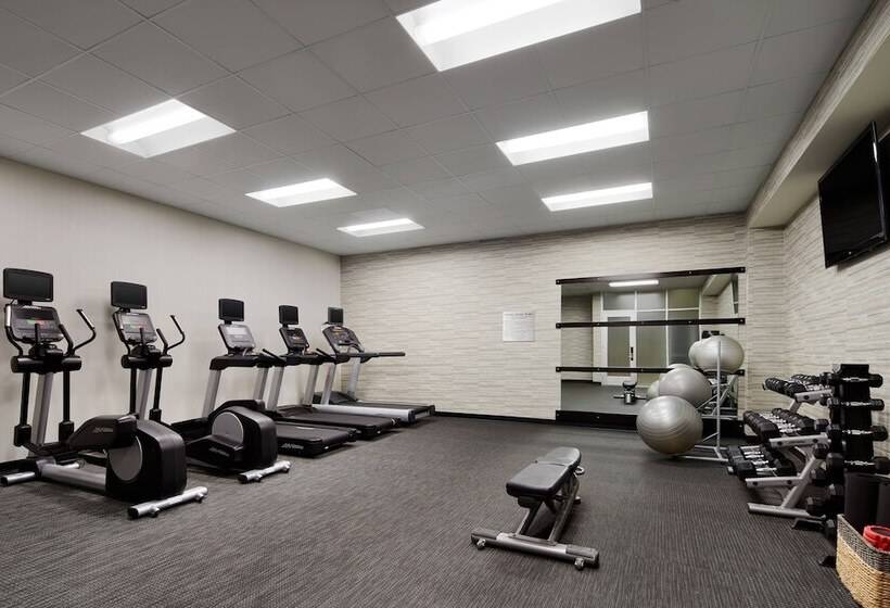 هتل Courtyard Milwaukee Downtown