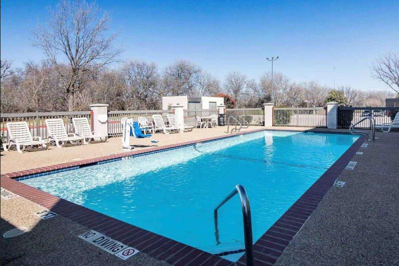 酒店 Days Inn By Wyndham Fort Worth North / Fossil Creek