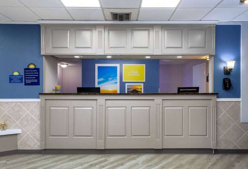 فندق Days Inn By Wyndham Melbourne