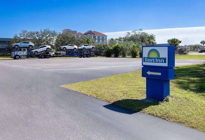 فندق Days Inn By Wyndham Melbourne