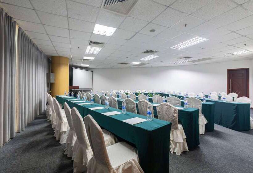 هتل Days Inn Guangzhou