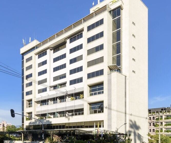 Diez Hotel Categoría Colombia