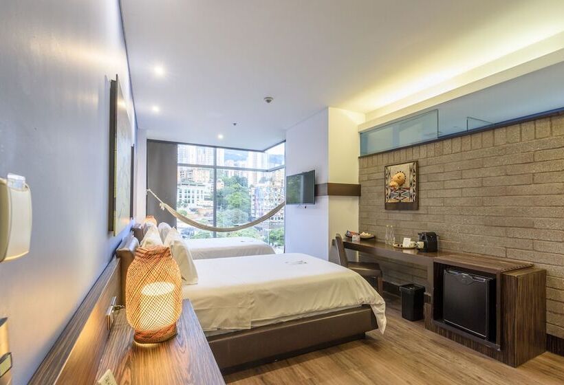 Diez Hotel Categoría Colombia