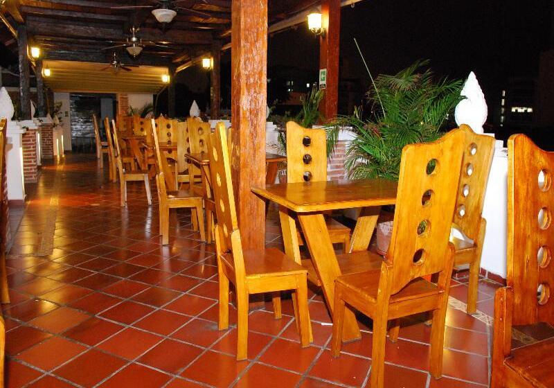 فندق Don Pedro De Heredia