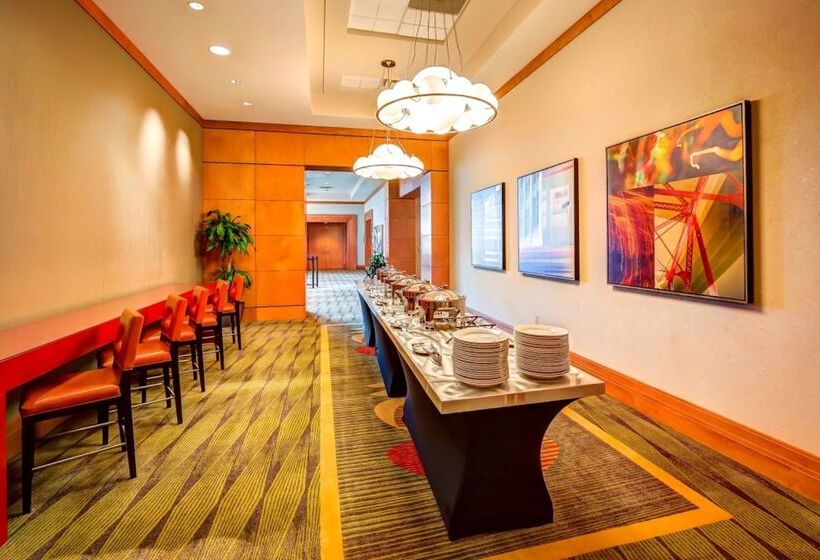 בית מלון כפרי Embassy Suites By Hilton Houston Energy Corridor