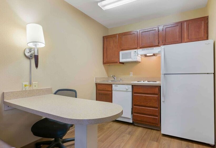 Отель Extended Stay America Suites   Phoenix   Chandler   E Chandler Blvd