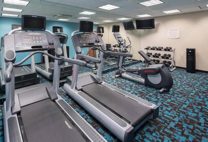 Отель Fairfield Inn & Suites By Marriott Portland North