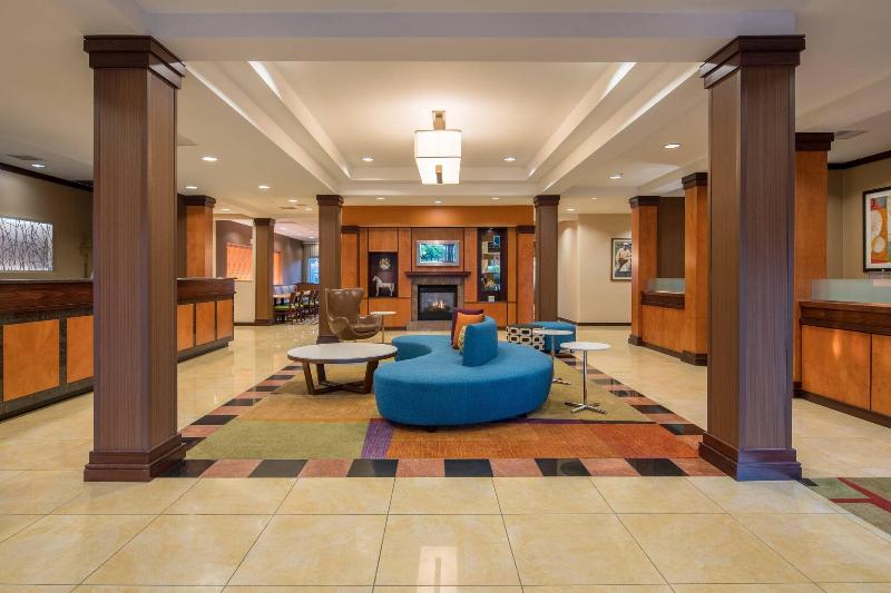 Отель Fairfield Inn & Suites By Marriott Portland North