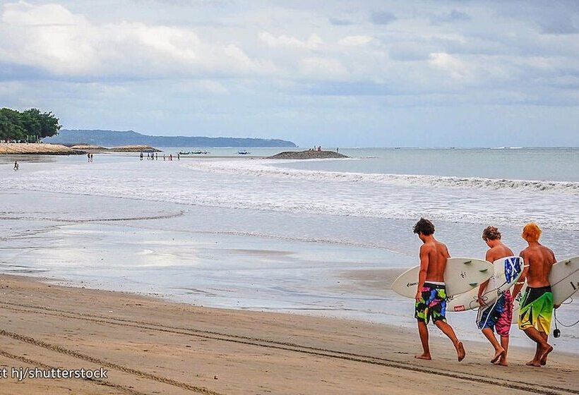 Famous Hotel Kuta Formerly Permata Kuta