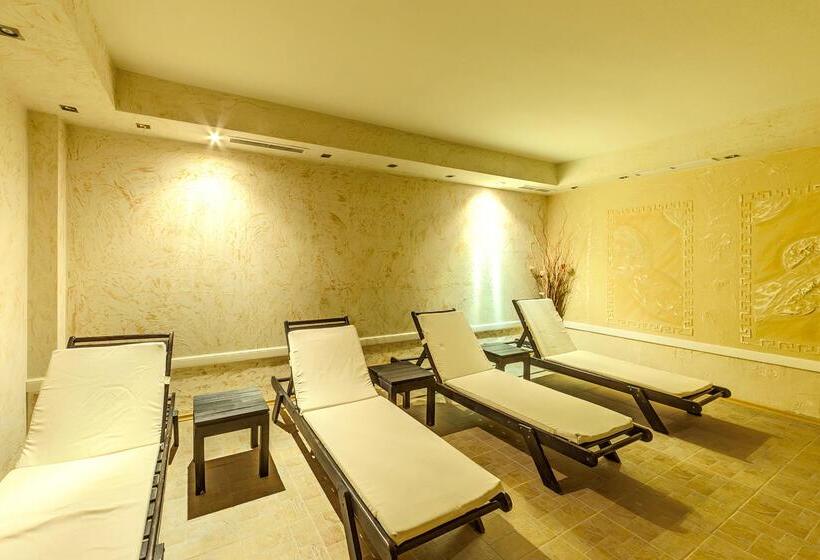 فندق Festa Pomorie Resort