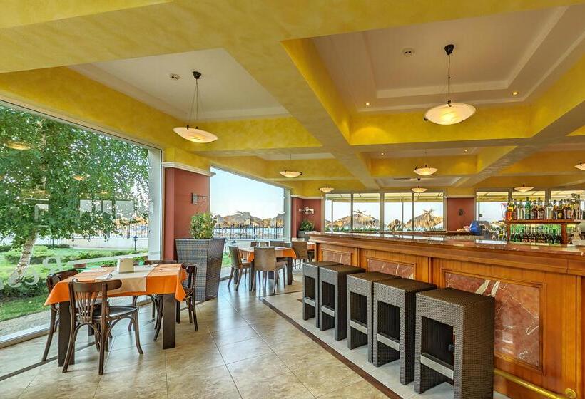 فندق Festa Pomorie Resort