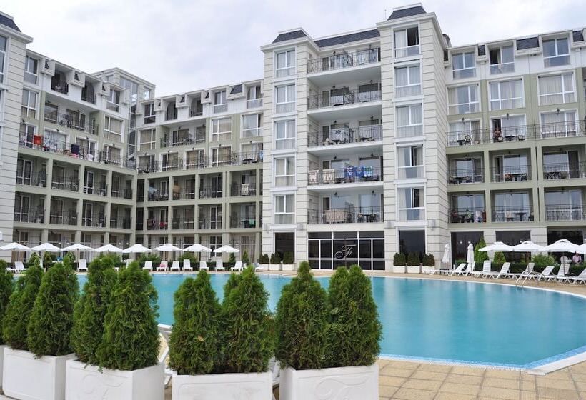 فندق Festa Pomorie Resort