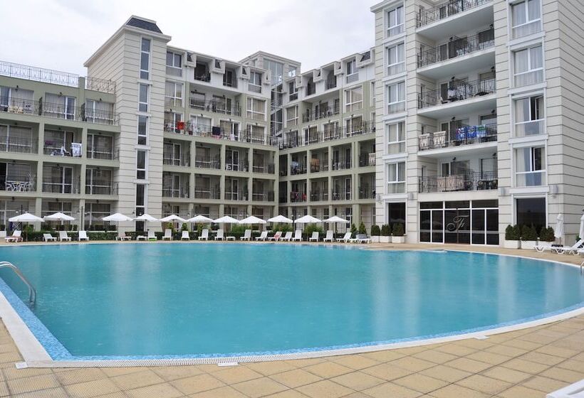 فندق Festa Pomorie Resort