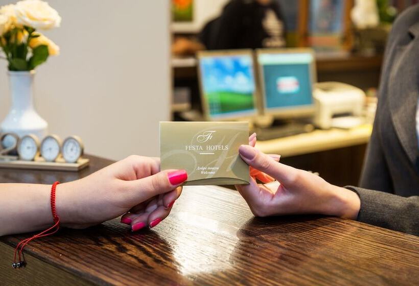 ホテル Festa Via Pontica