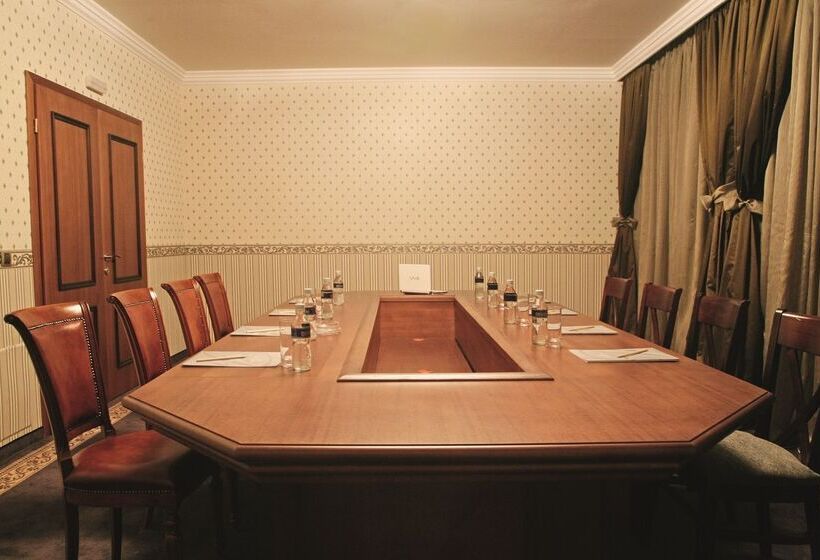 בית מלון כפרי Festa Winter Palace