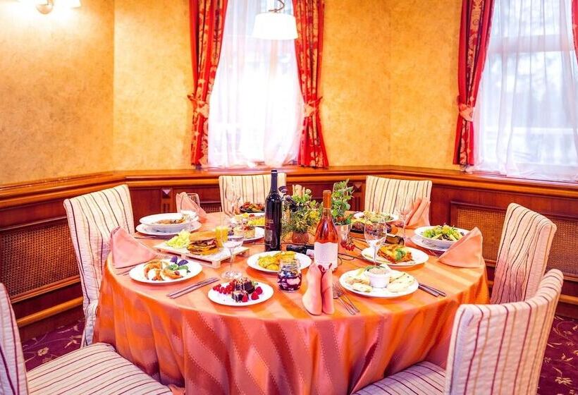 בית מלון כפרי Festa Winter Palace