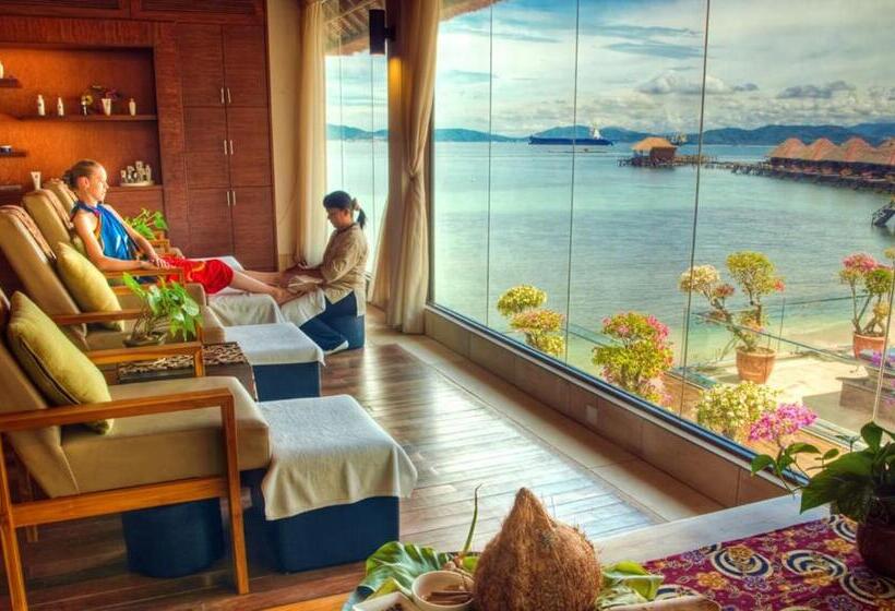 فندق Gayana Marine Resort