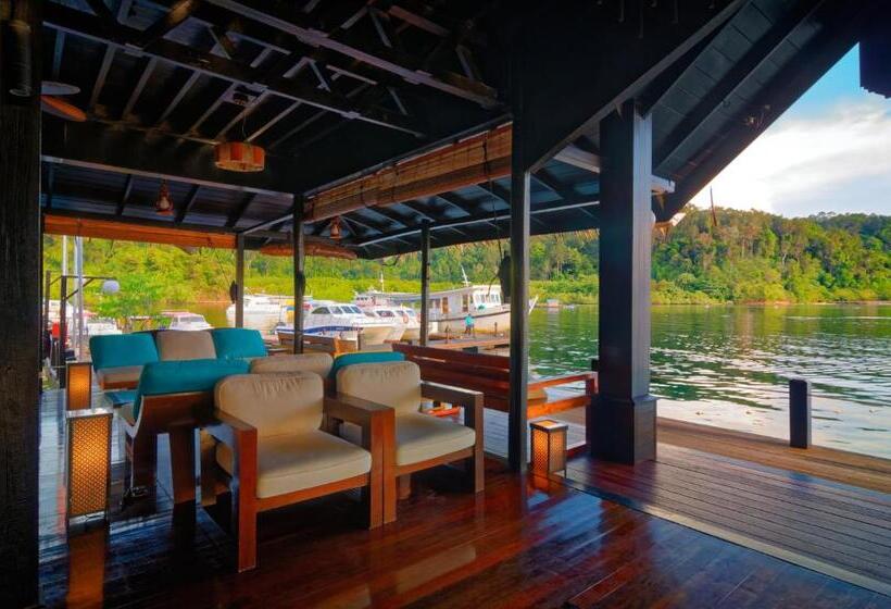 فندق Gayana Marine Resort