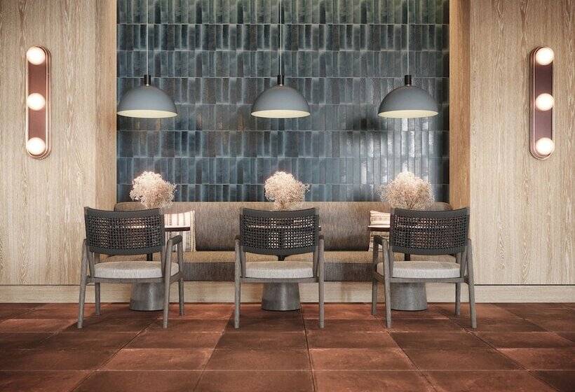 Отель Four Points By Sheraton Sunny Beach