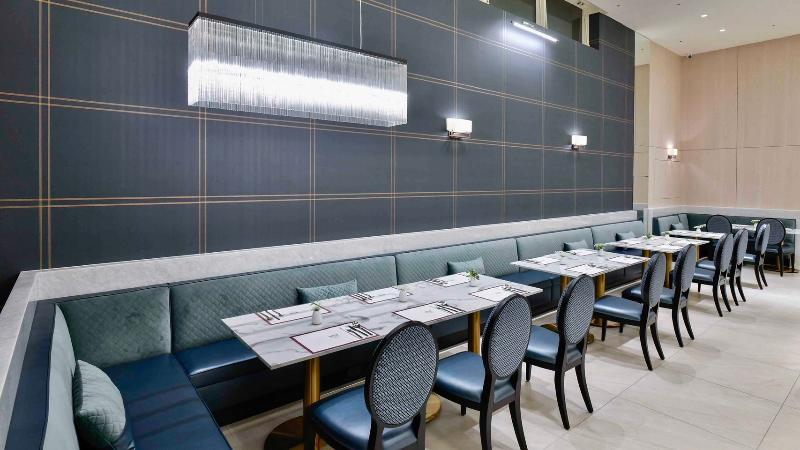 هتل Hamp Court Palace Taipei