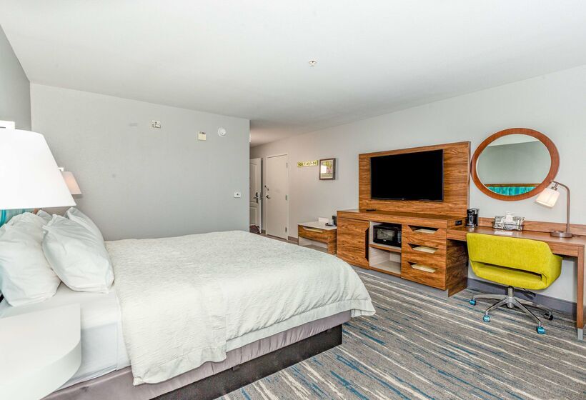 هتل Hampton Inn & Suites Fort Worth West I 30