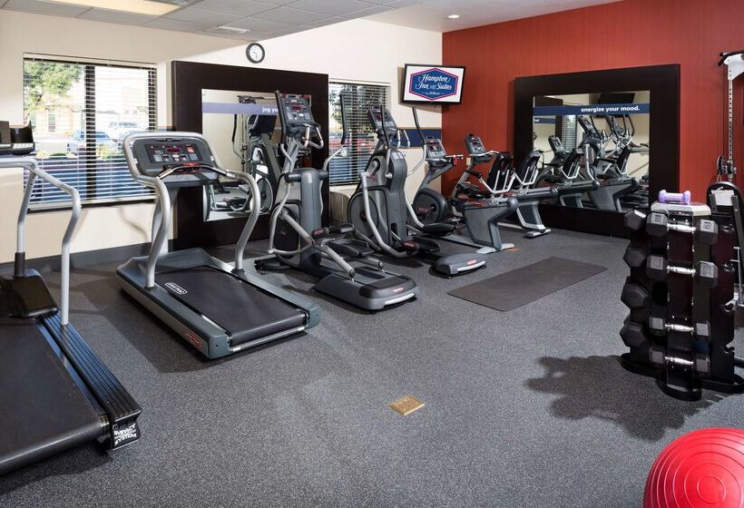 Отель Hampton Inn & Suites Las Vegas South