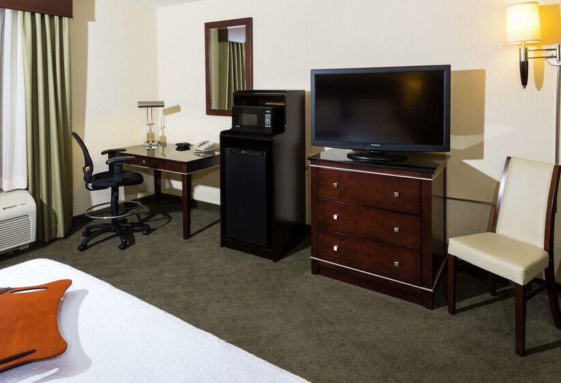 Отель Hampton Inn & Suites Las Vegas South
