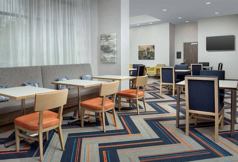 هتل Hampton Inn Baltimoredowntownconvention Center