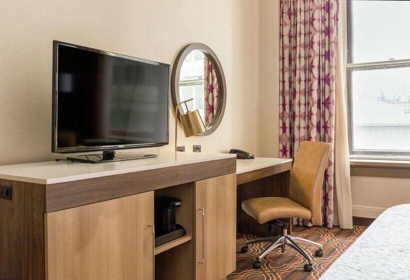 호텔 Hampton Inn Majestic Chicago Theatre District