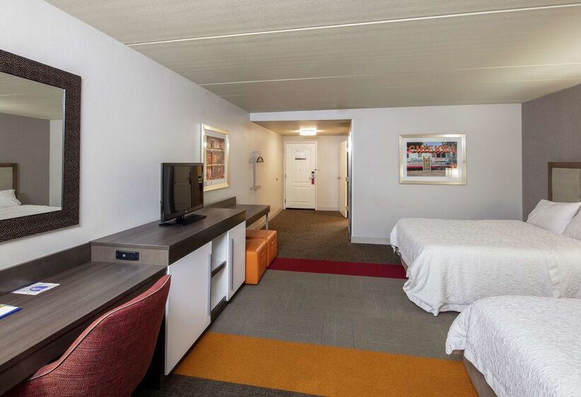 هتل Hampton Inn & Suites Austin Cedar Parklakeline