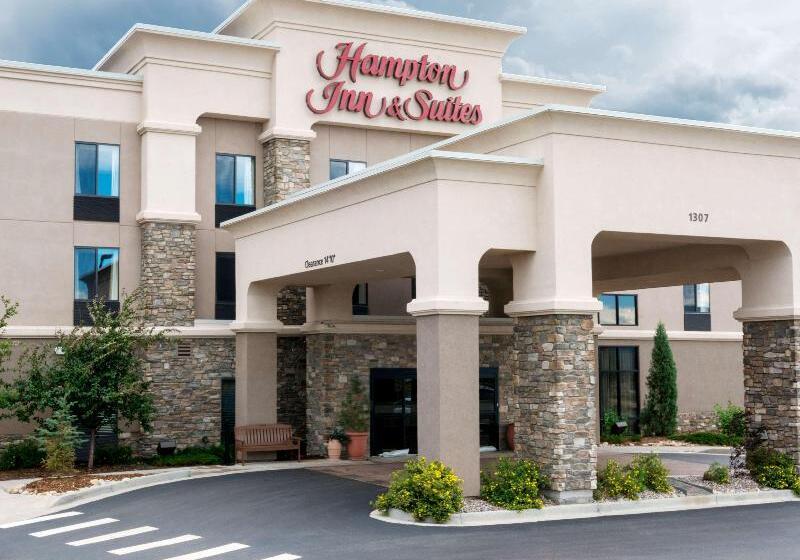 هتل Hampton Inn & Suites Colorado Springs/air Force Academy