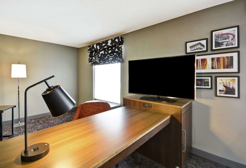 هتل Hampton Inn & Suites Columbuseaston Area