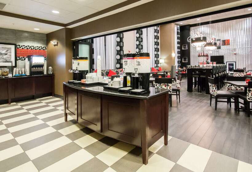 هتل Hampton Inn & Suites Orlandojohn Young Pkwy/s. Park