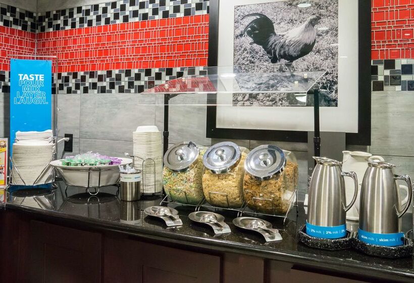 هتل Hampton Inn & Suites Orlandojohn Young Pkwy/s. Park