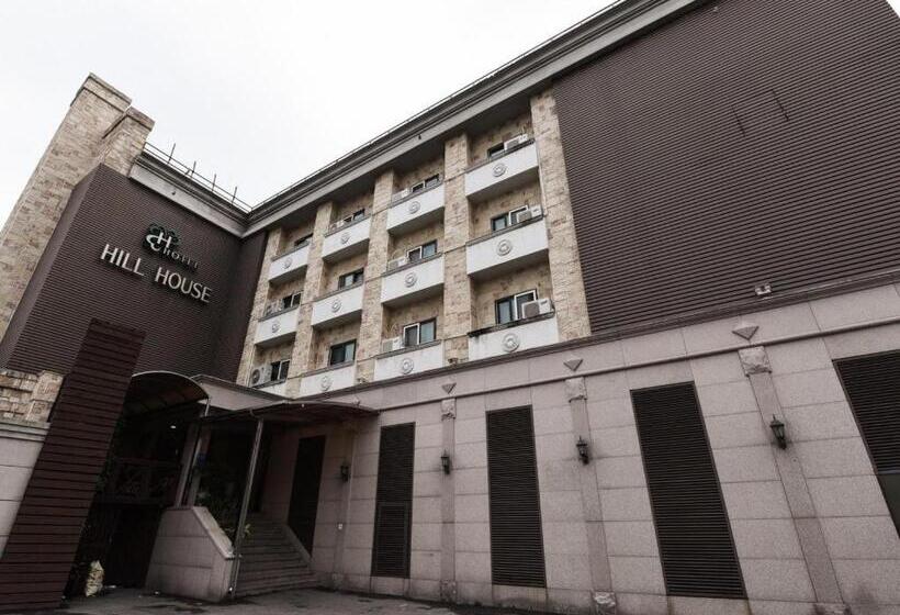 호텔 Hill House